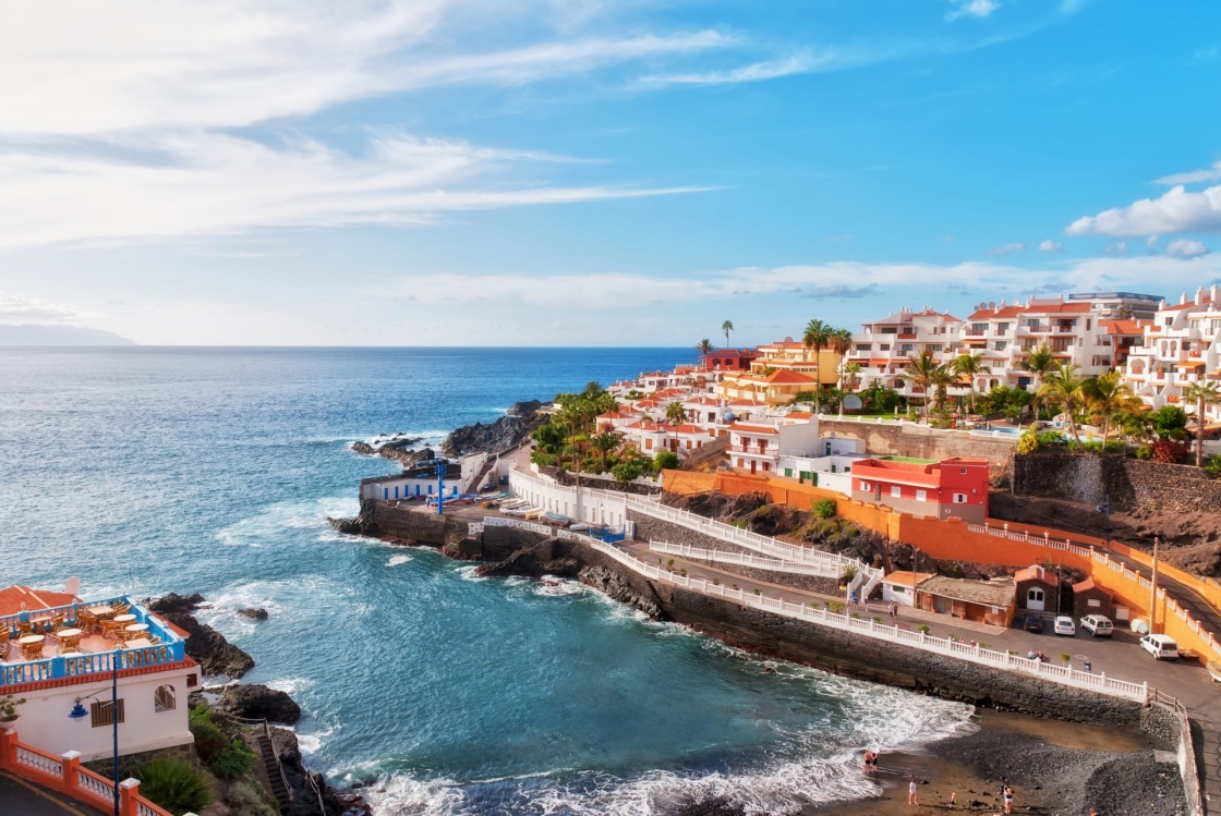 'Puerto Santiago, Tenerife, in the Spanish Canary Islands' - Kanaren